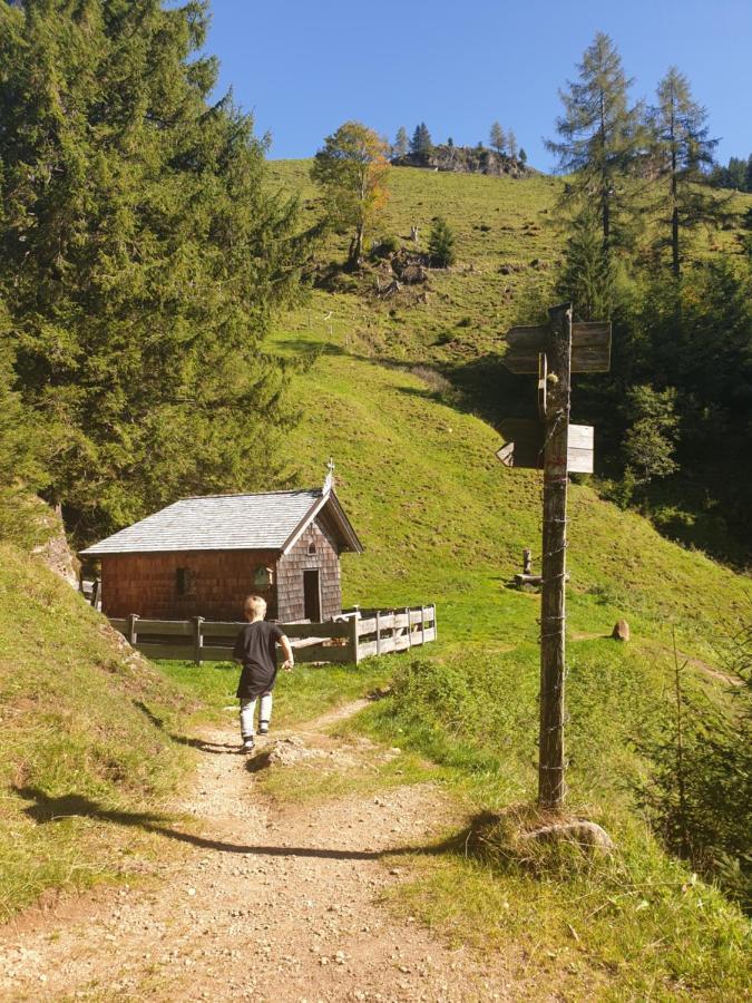 Haus Theresia Алпбах Екстериор снимка