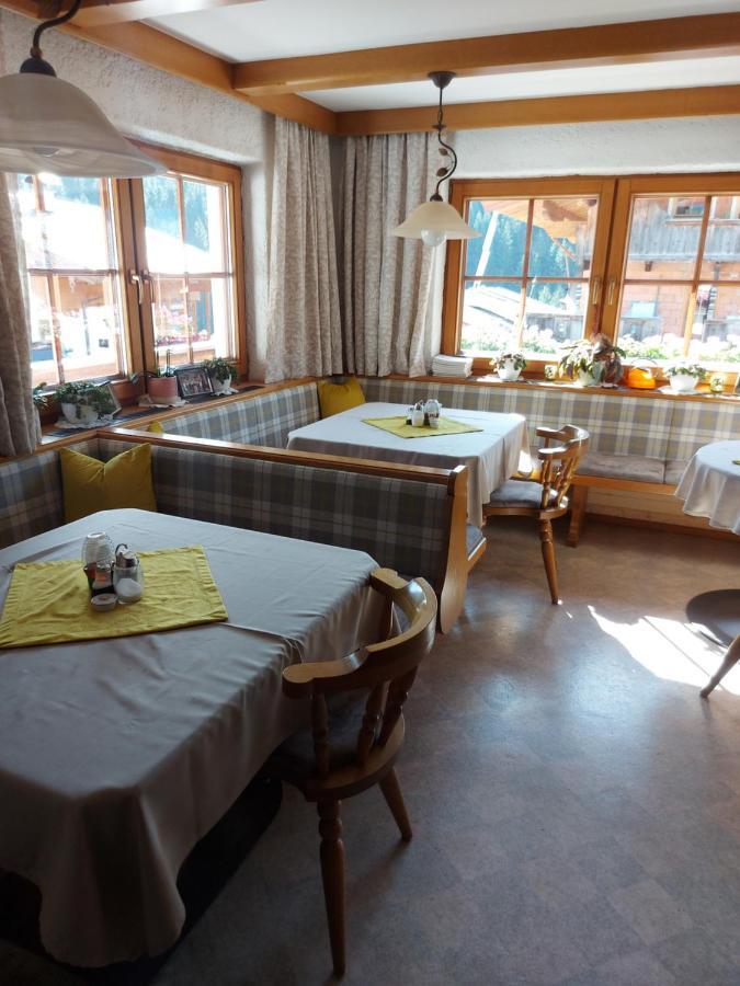 Haus Theresia Алпбах Екстериор снимка